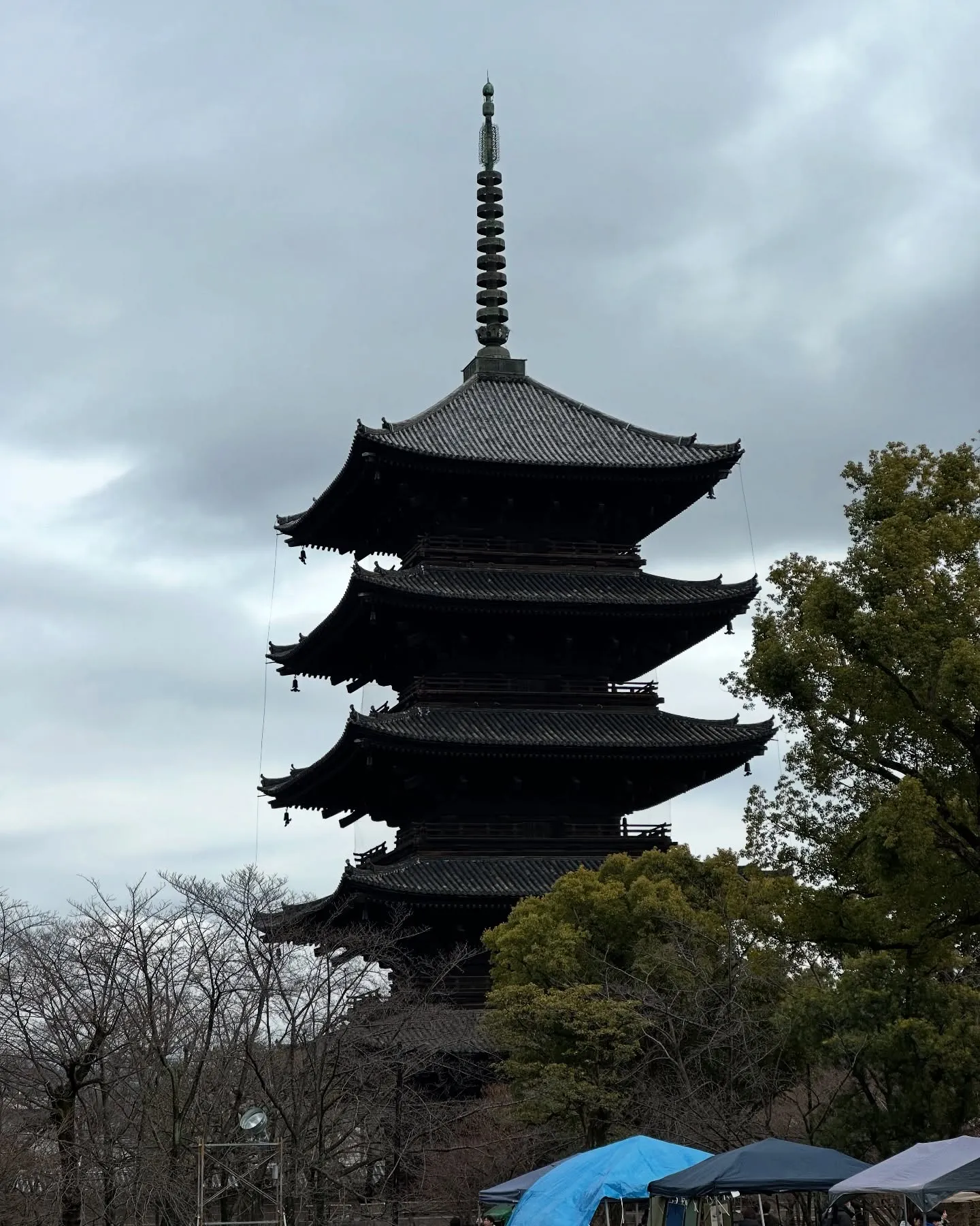 【京都 東寺 ガラクタ市 毎月第一日曜日 骨董市】