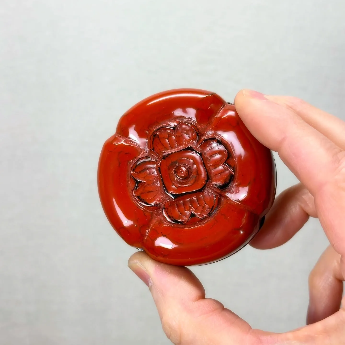 【高岡漆器 彫刻塗 根来 柿 香合 共箱】