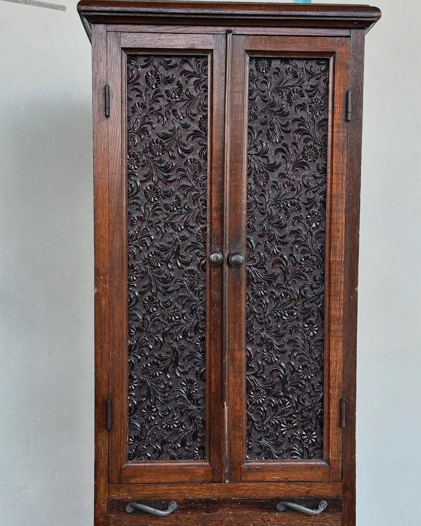 【木製 アンティーク キャビネット 家具 】