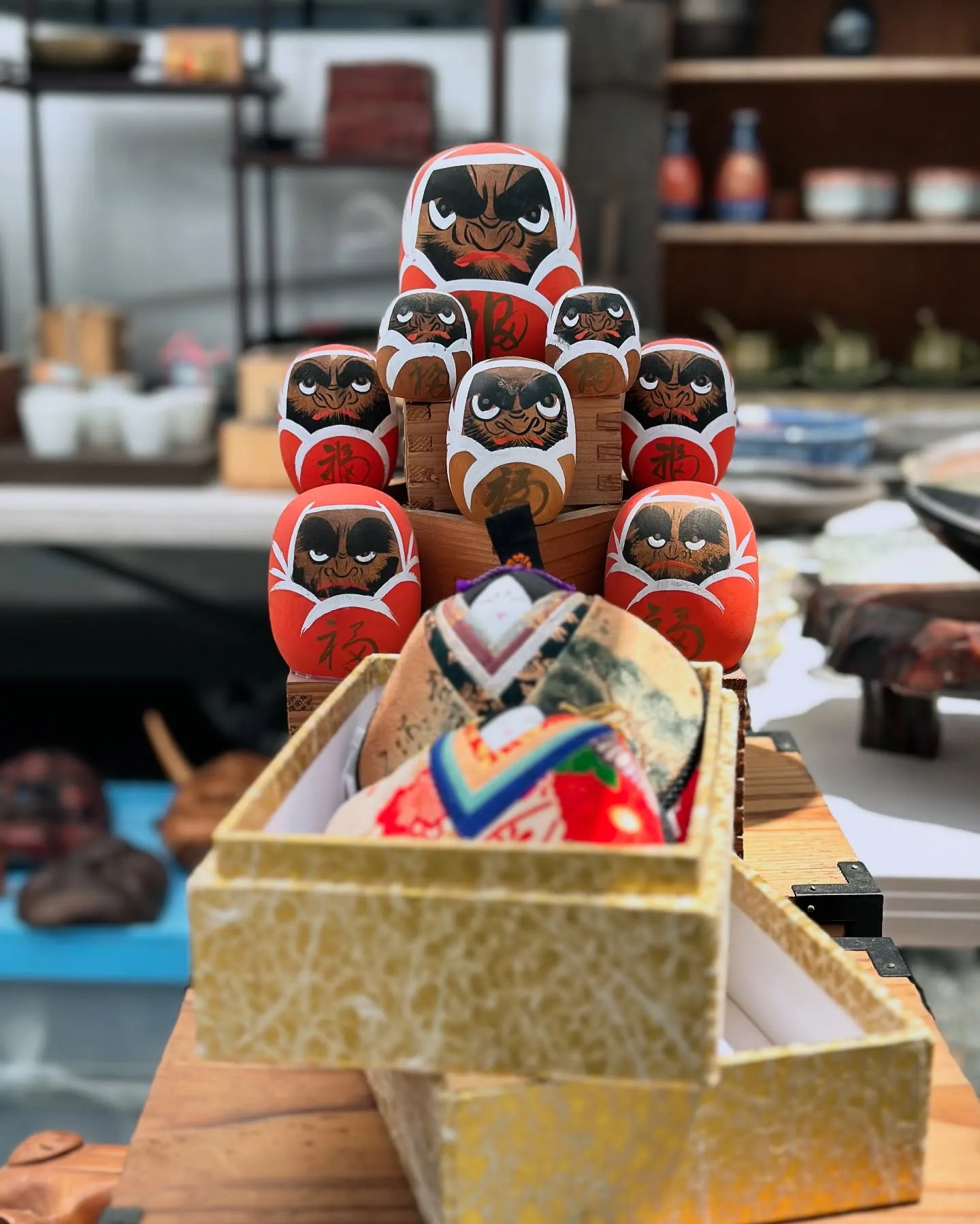 【京都 東寺 ガラクタ市 毎月第一日曜日 骨董市】