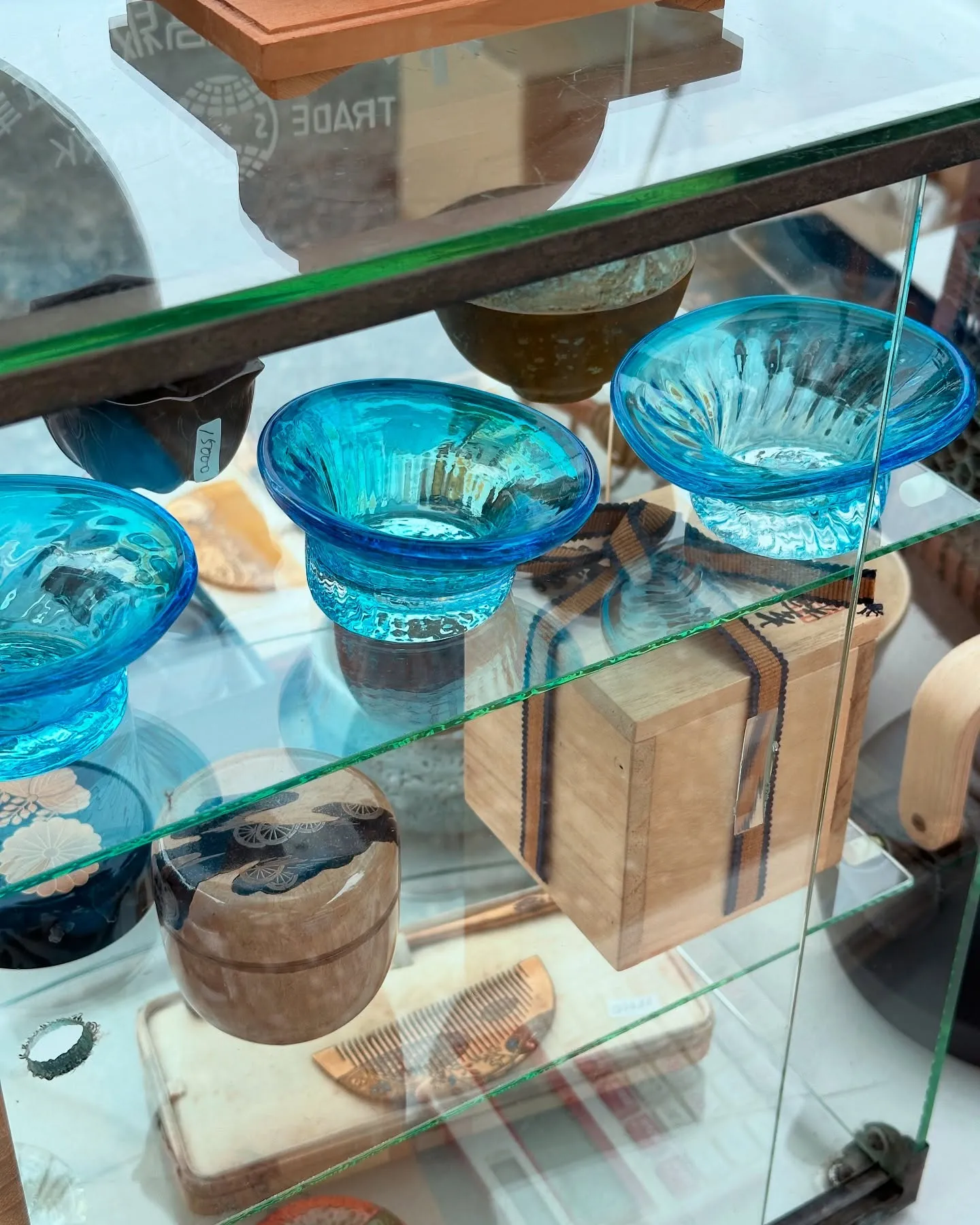 【京都 東寺 弘法市 毎月21日 骨董市】