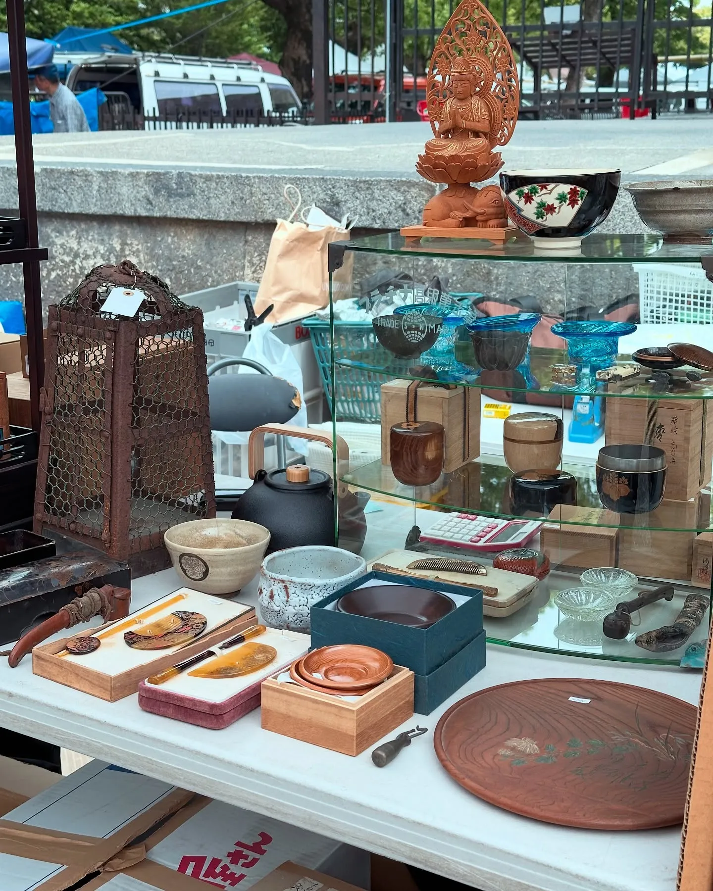 【京都 東寺 弘法市 毎月21日 骨董市】