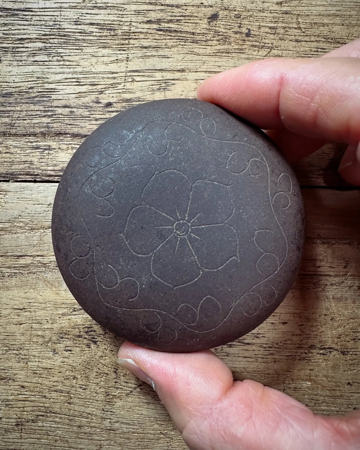 【珍品 希少 備前國住 長船 俊光造 鉄 地金 香合】