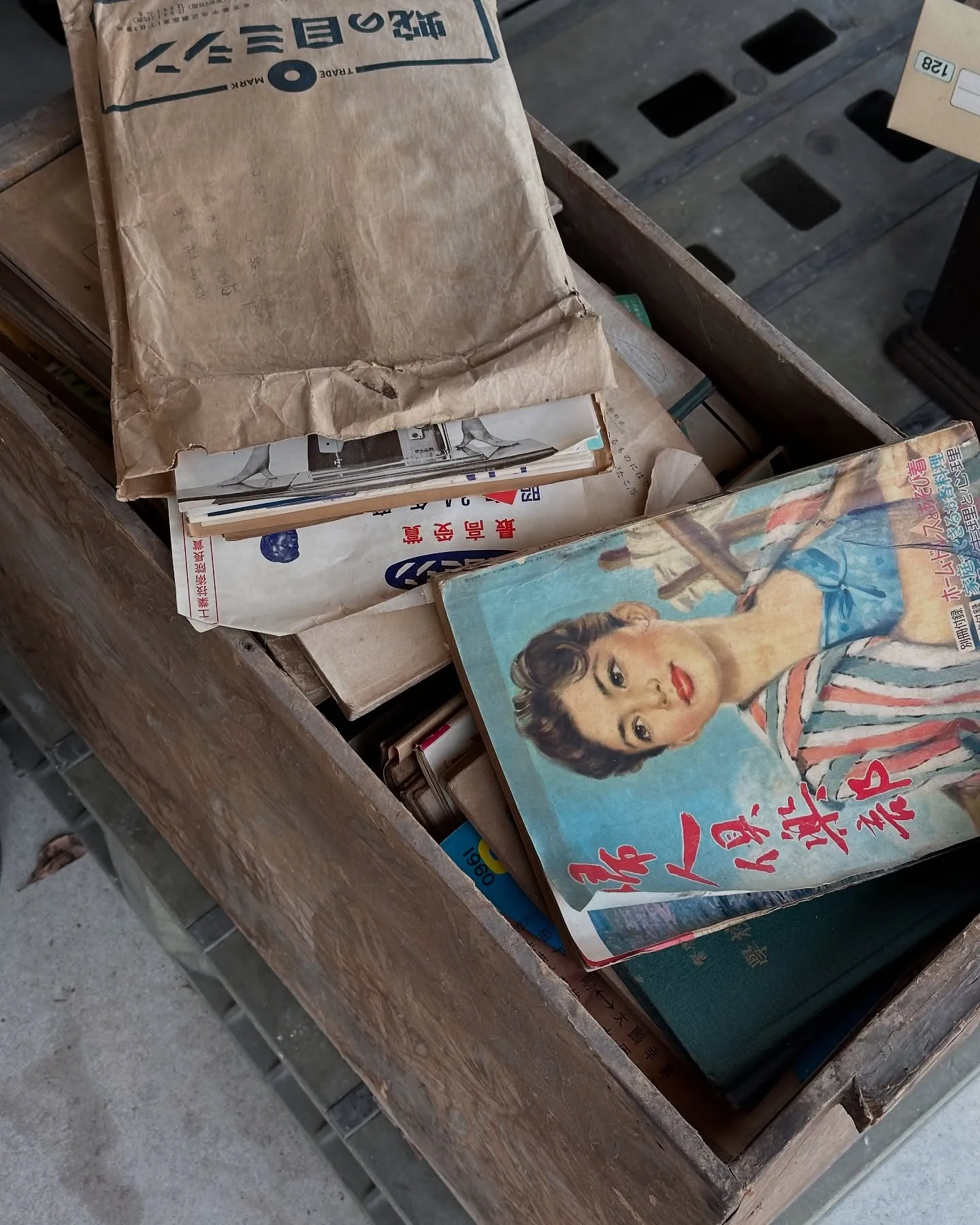 【京都 東寺 ガラクタ市 毎月第一日曜日 骨董市 レトロ】