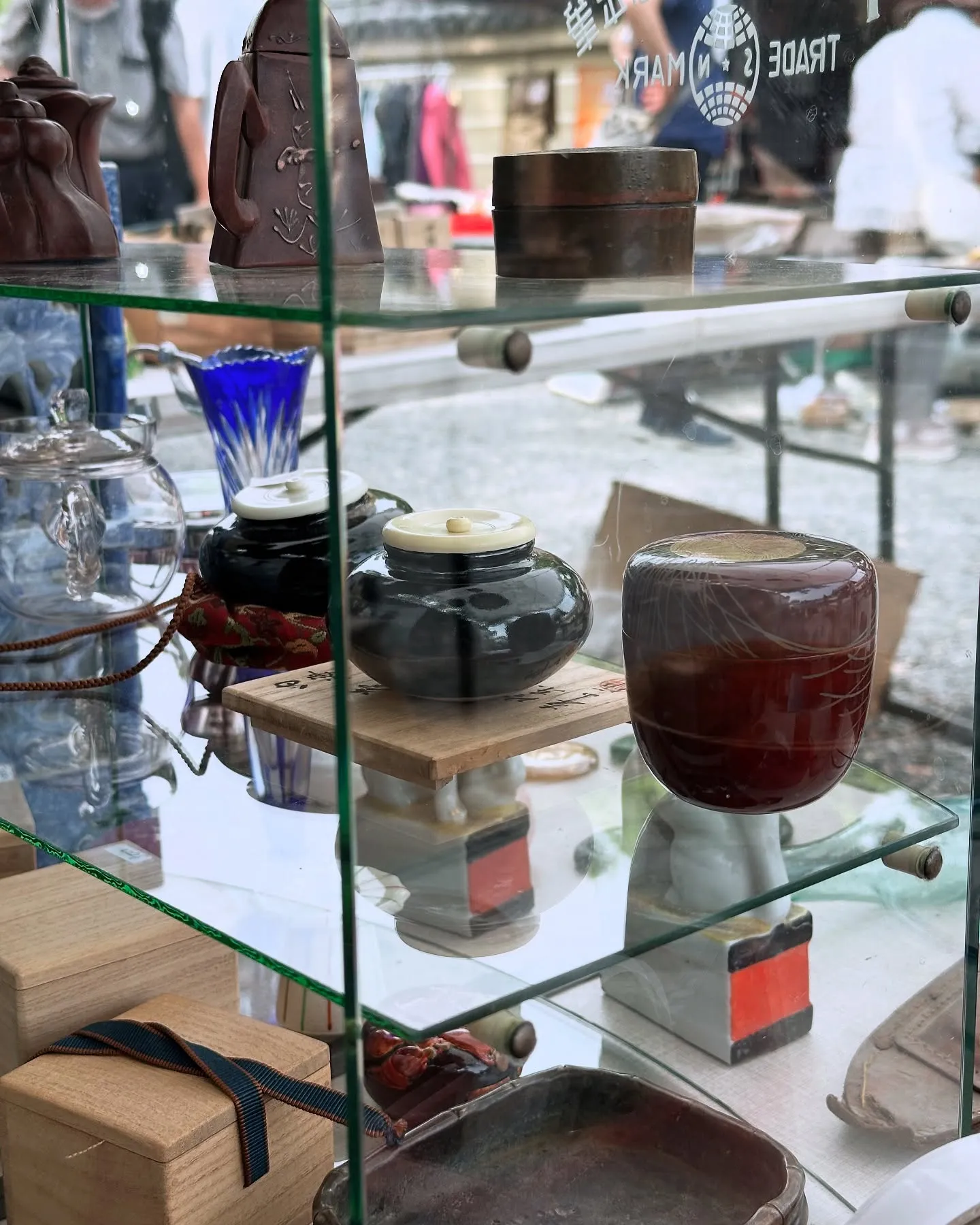 【京都 東寺 ガラクタ市 毎月第一日曜日 骨董市】