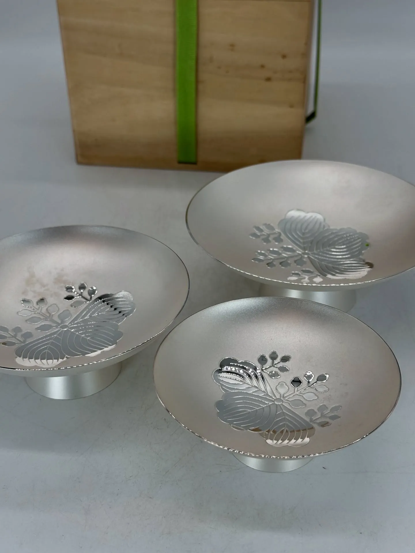 【兵庫 高砂市 遺品整理 買取 銀盃 純銀 貴金属】