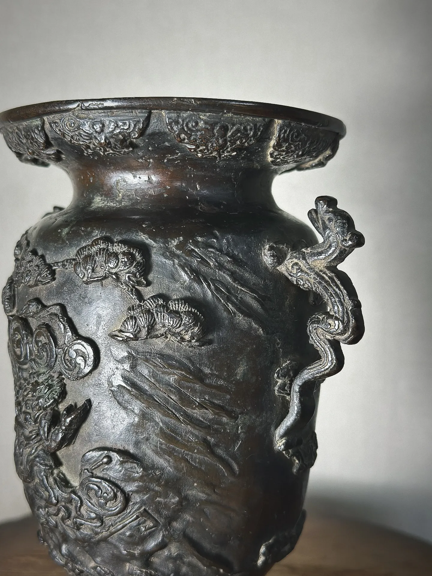 お盆を過ぎても酷暑が続きますね。