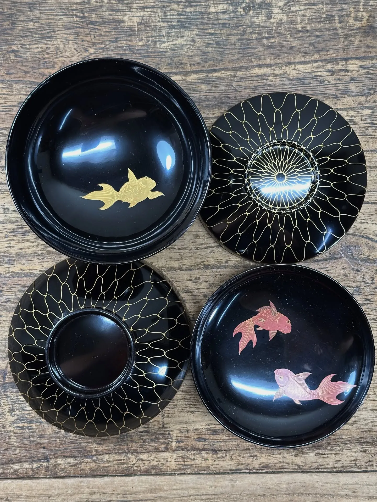 【黒地網手金魚蒔絵 吸物椀 10客】