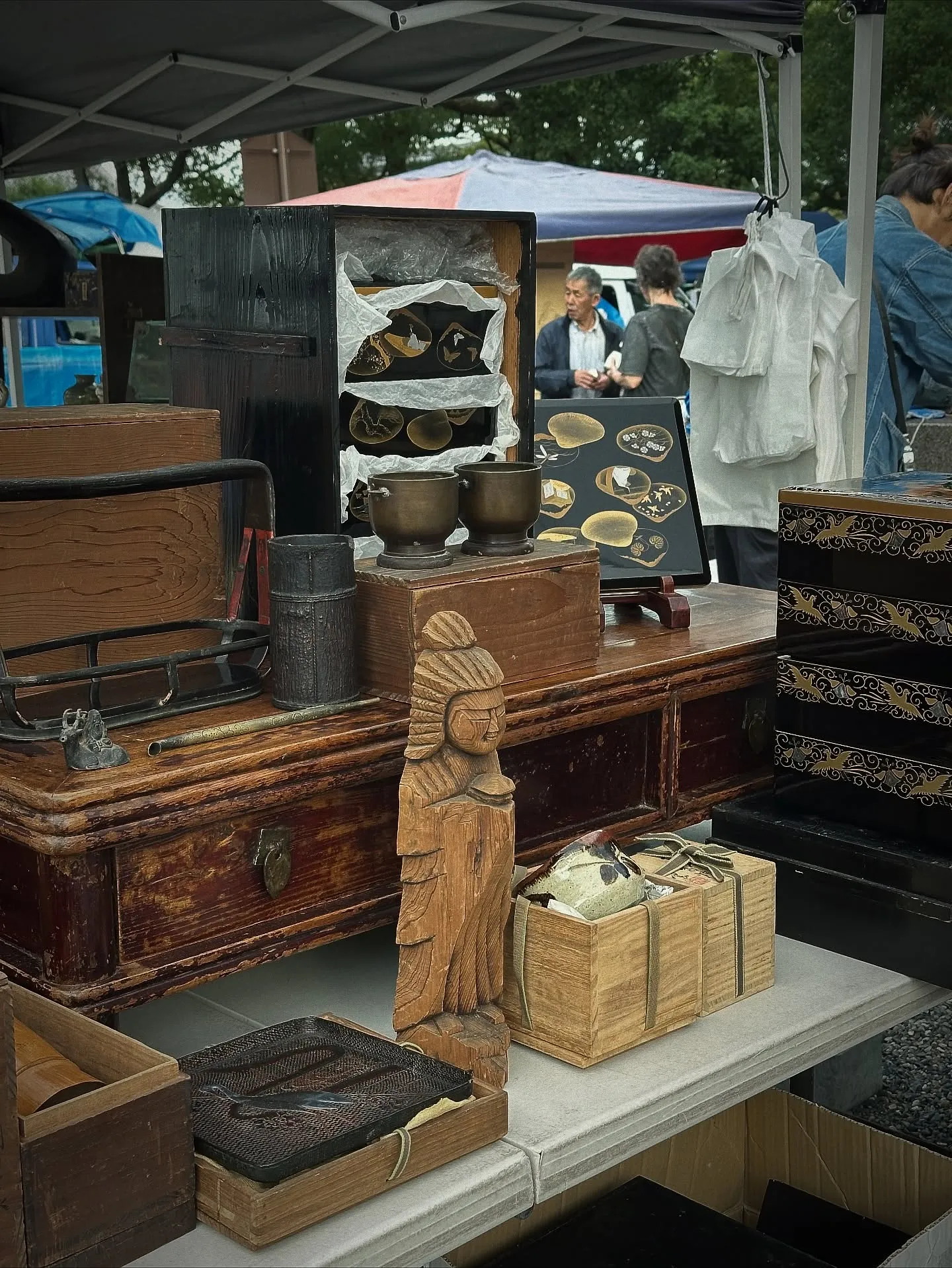 【京都 東寺 弘法市 骨董市 毎月21日開催】