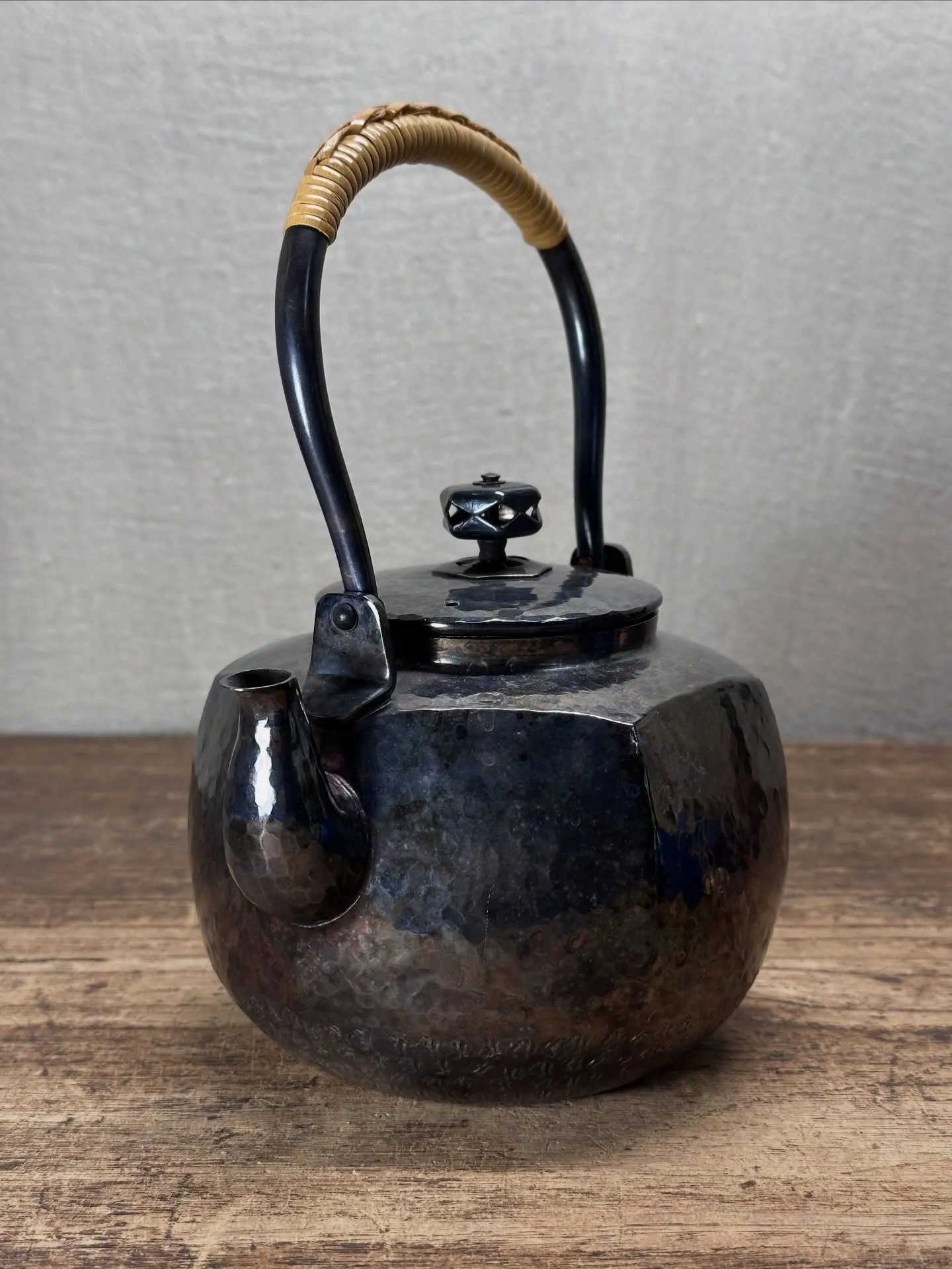 【兵庫県 明石市 生前整理 買取 銀燻仕上 銀瓶 秀峯堂造】