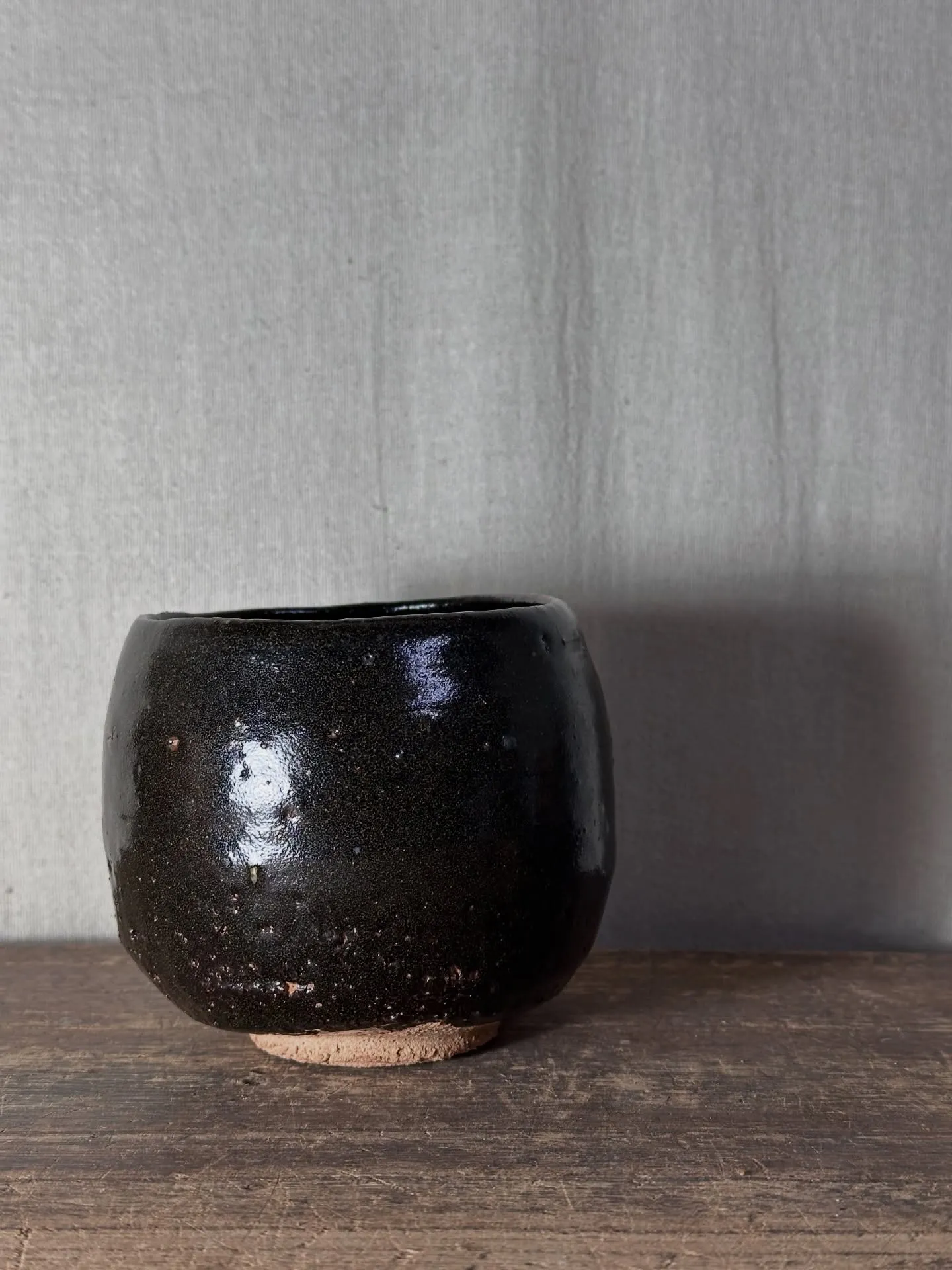 【茶道具 茶盌 黒釉 慎一造 抹茶碗】