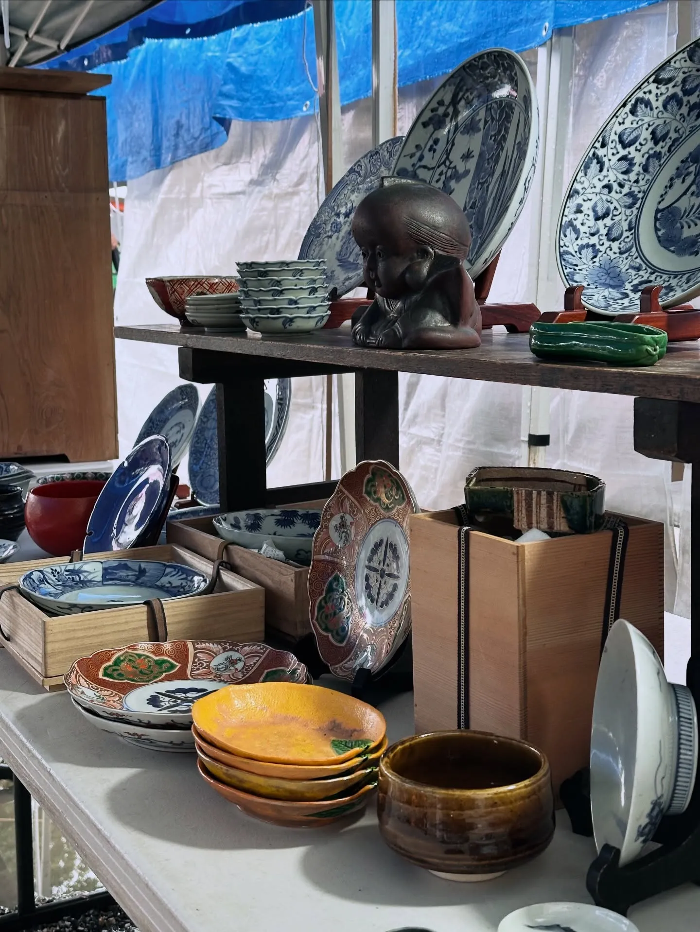 【京都 東寺 弘法市 毎月21日 終い弘法 骨董市】