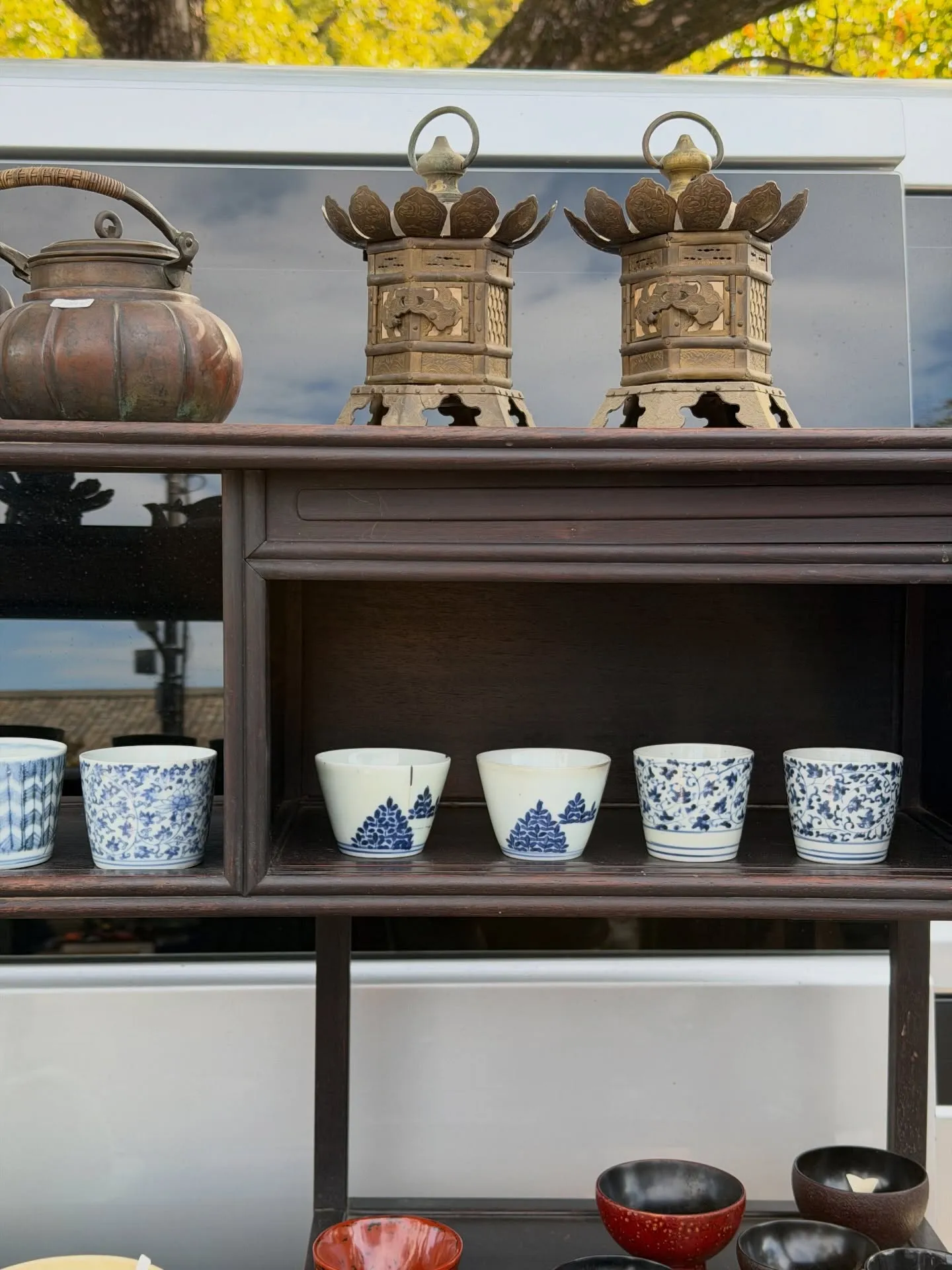 【京都 東寺ガラクタ市 毎月第一日曜日 骨董市】