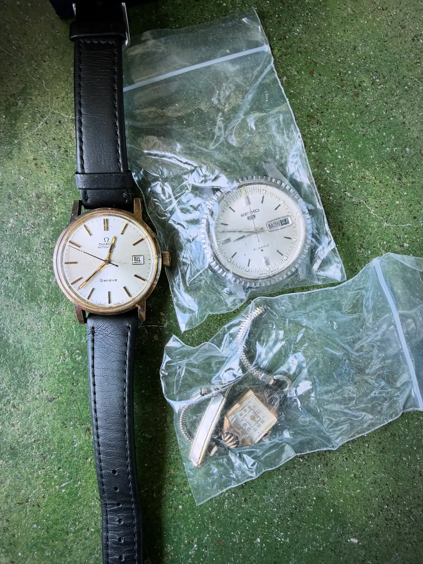 【兵庫県 加古川市 遺品整理 不用品 買取 腕時計】