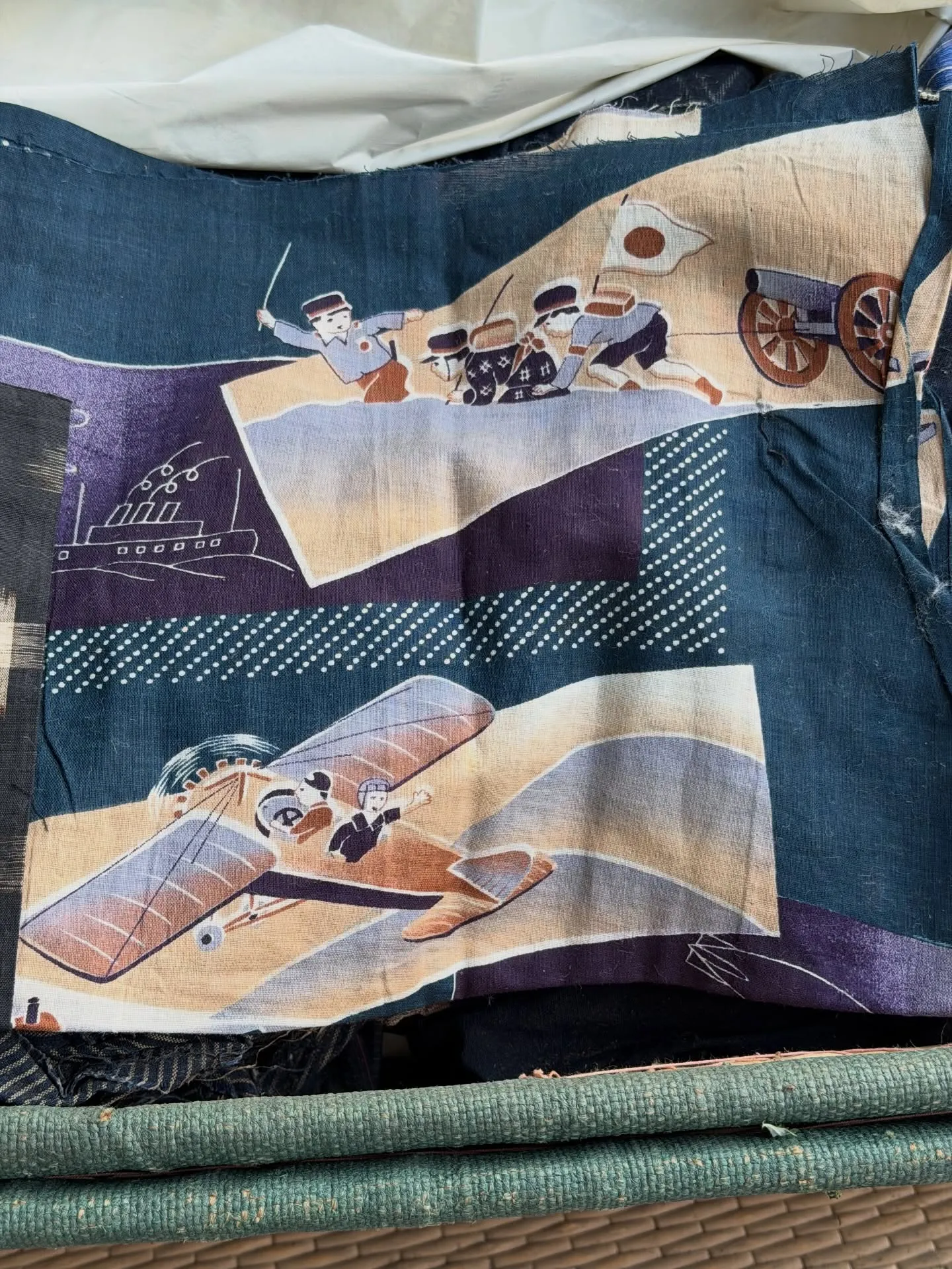 【京都 東寺 ガラクタ市 毎月第一日曜日 骨董市】