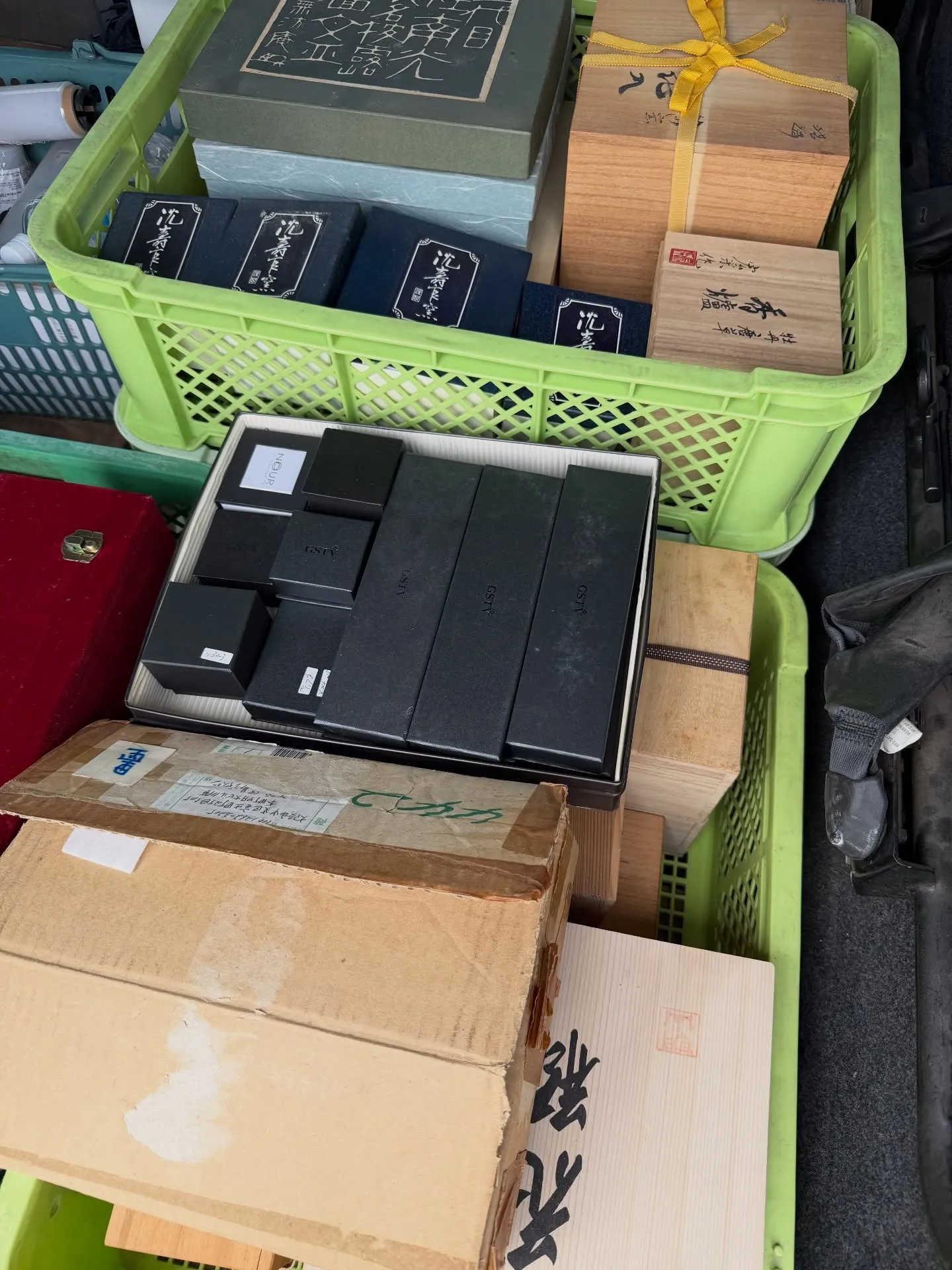 【兵庫県 加古郡 播磨町 生前整理 買取 貴金属 贈答品 書...