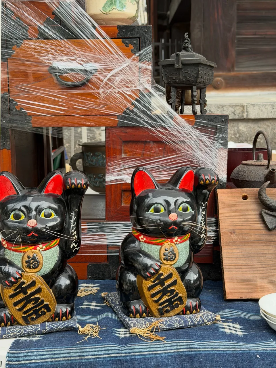 【京都 東寺 弘法市 毎月21日開催 骨董市】